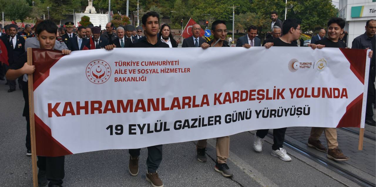 aa-20260918-42502701-42502694-konyada-19-eylul-gaziler-gunu-kutlandi.jpg