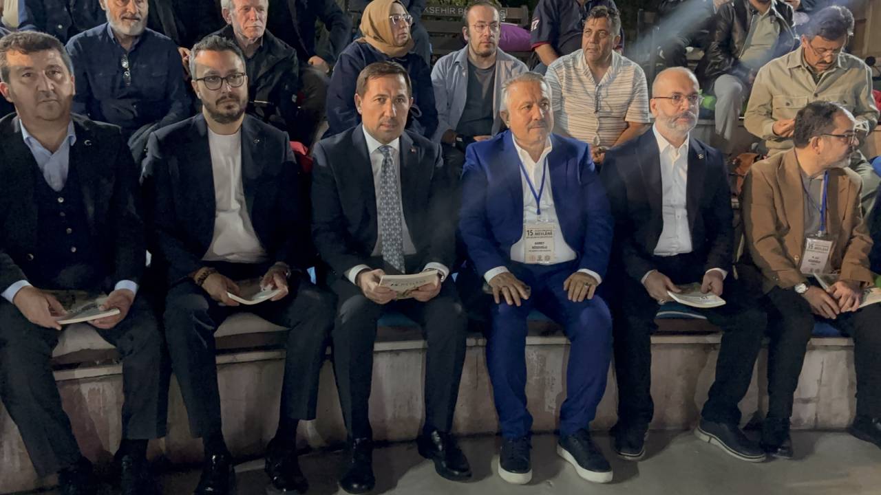 aa-20260926-42580841-42580837-15-uluslararasi-mevlana-siir-soleni-ve-siir-atolyesinde-sairler-bulustu.jpg