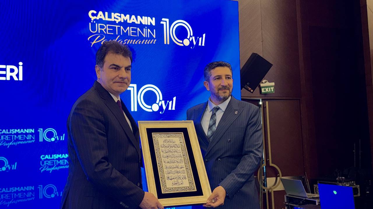 aa-20260928-42595897-42595894-bakan-yardimcilari-heybet-ve-ozcelik-konyada-konustu.jpg