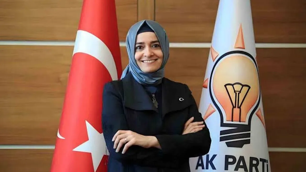 fatma-betul-sayan-kaya-7.webp