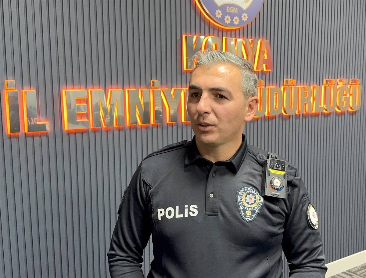 aa-20261009-42702633-42702630-polis-otluk-alanda-buldugu-yasli-kadini-sirtinda-ambulansa-tasidi.jpg