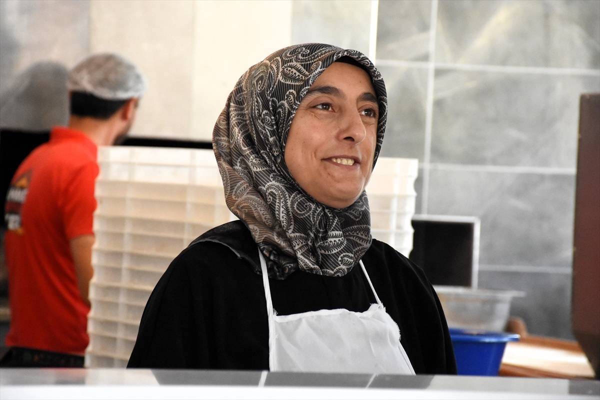 aa-20261012-42728037-42728033-aksarayli-kadin-hayalini-kurdugu-is-yerini-iskurun-engelli-hibe-destegiyle-acti.jpg