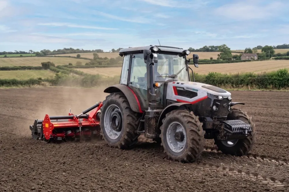 traktor-2-1.webp