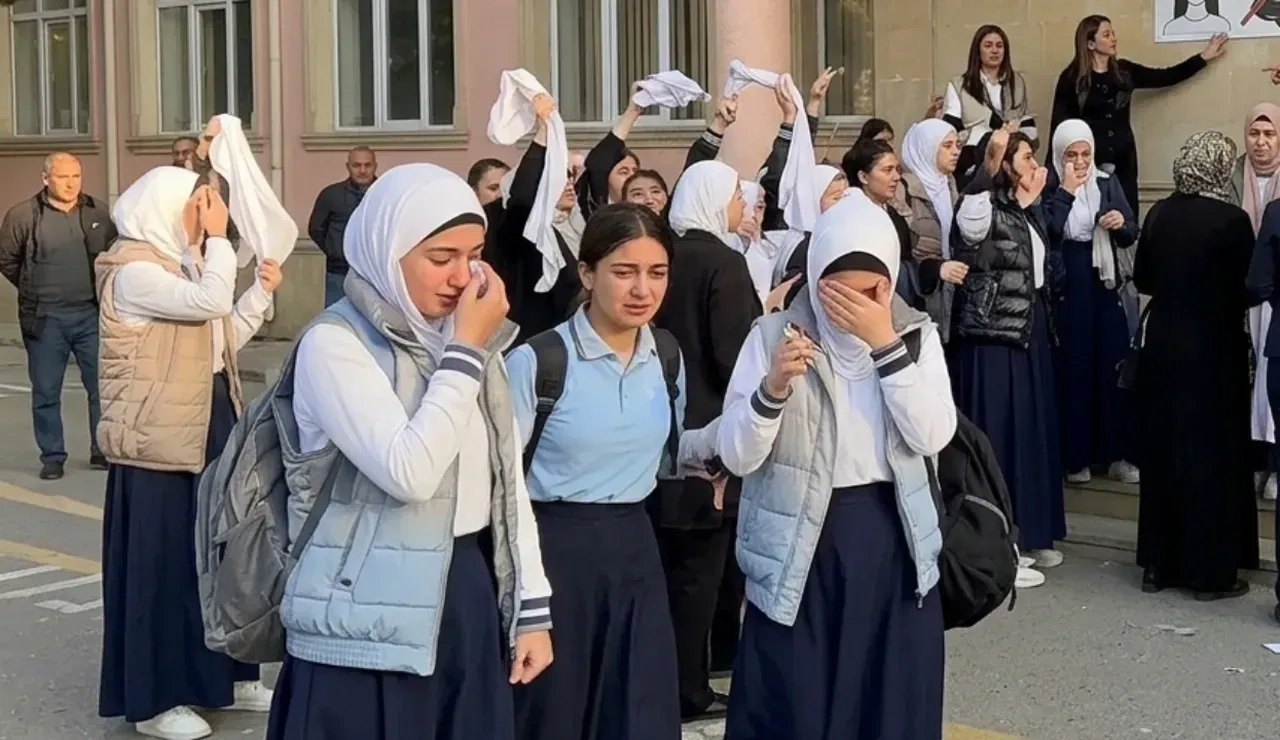 azerbaycan-basortu-yasagi-neden-geldi-aliyev-doneminde-basortu-yasaklandi-instagram-v-3364809.webp