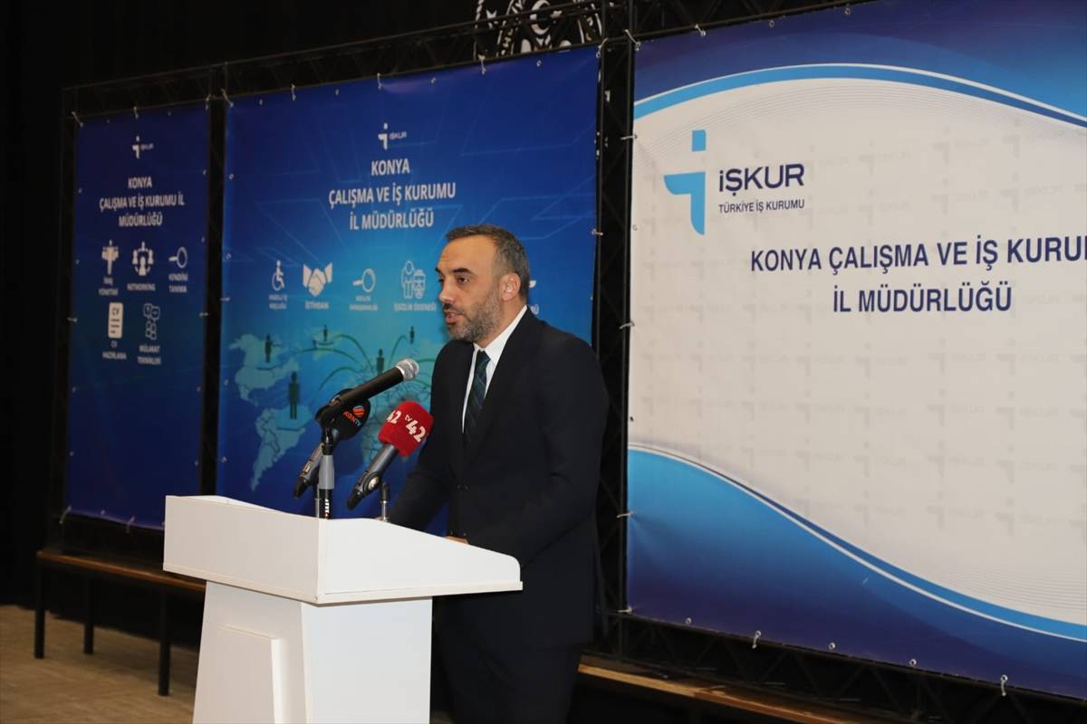 aa-20261015-42767550-42767547-konyada-genclerin-calisma-hayatindan-beklentileri-calistayi-yapildi.jpg