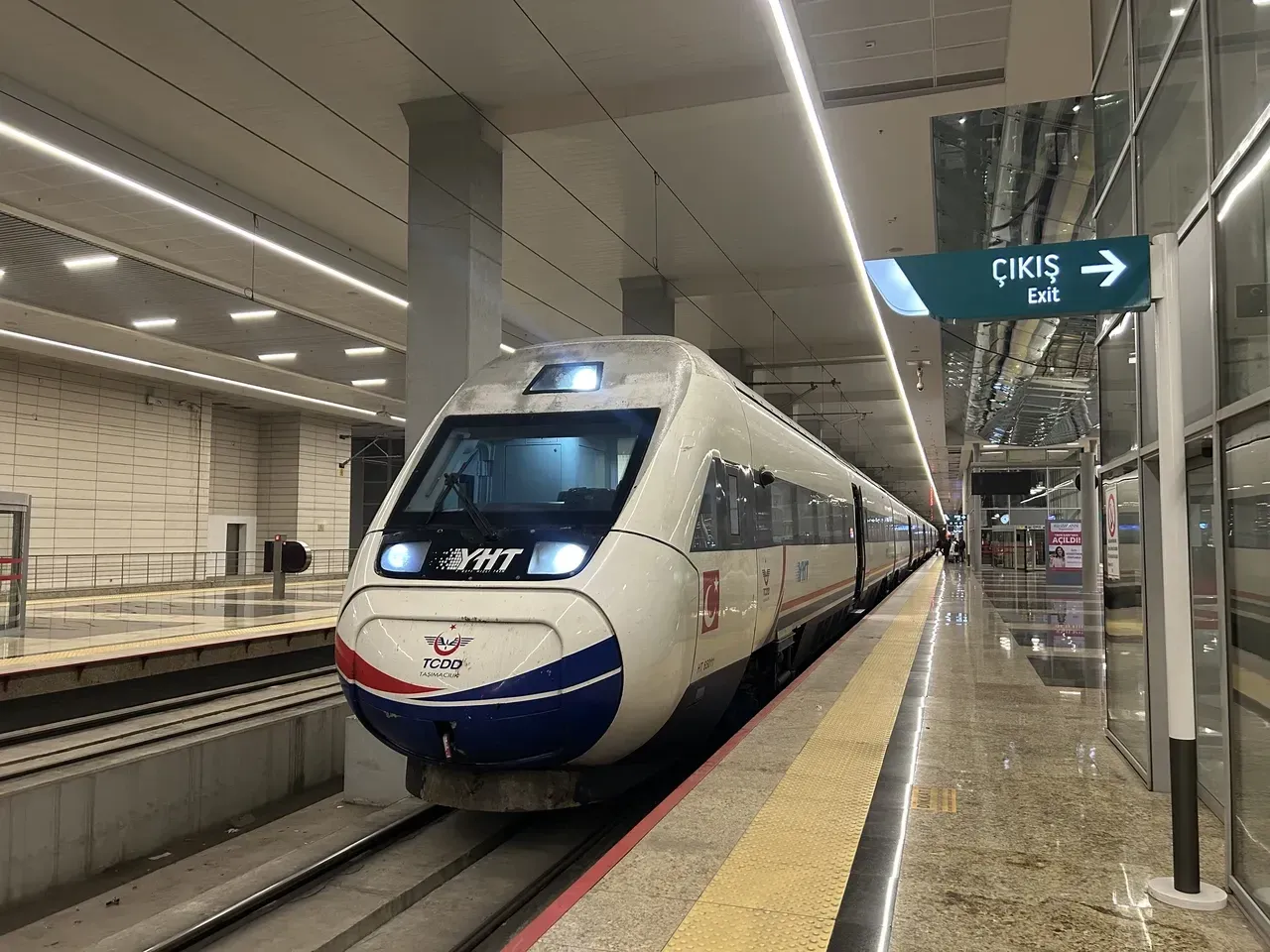yuksek-hizli-tren-3-001.webp