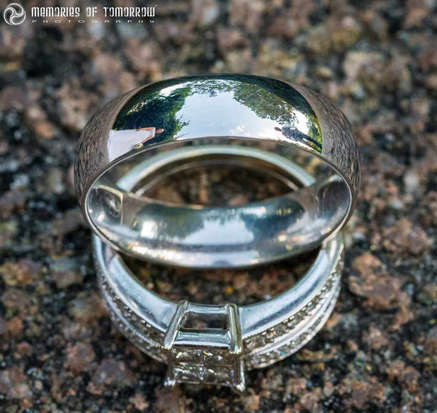 Açıklama: ring-reflection-wedding-photography-ringscapes-peter-adams-29